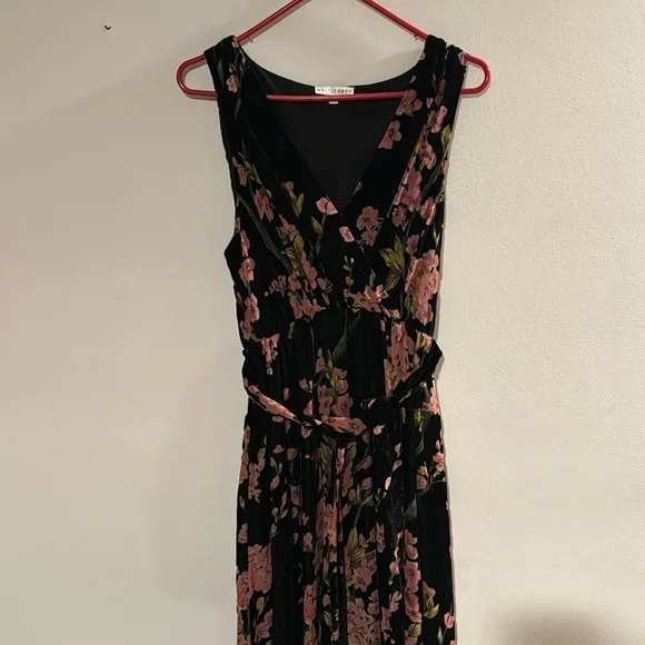 Floral Sleeveless Maxi Dress - Black and Pink - Picture 5 of 7